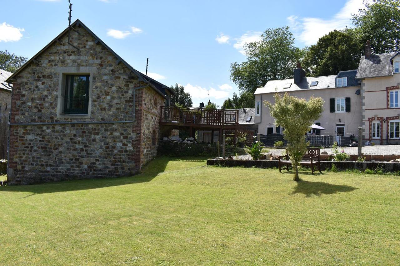 Gites In Le Neufbourg -Mortain Экстерьер фото