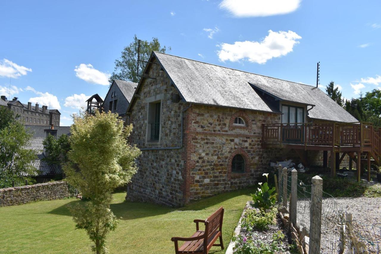 Gites In Le Neufbourg -Mortain Экстерьер фото