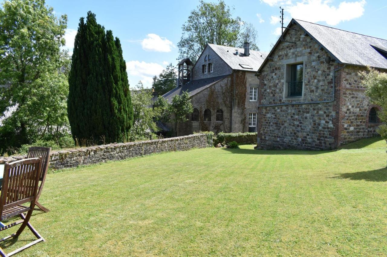 Gites In Le Neufbourg -Mortain Экстерьер фото