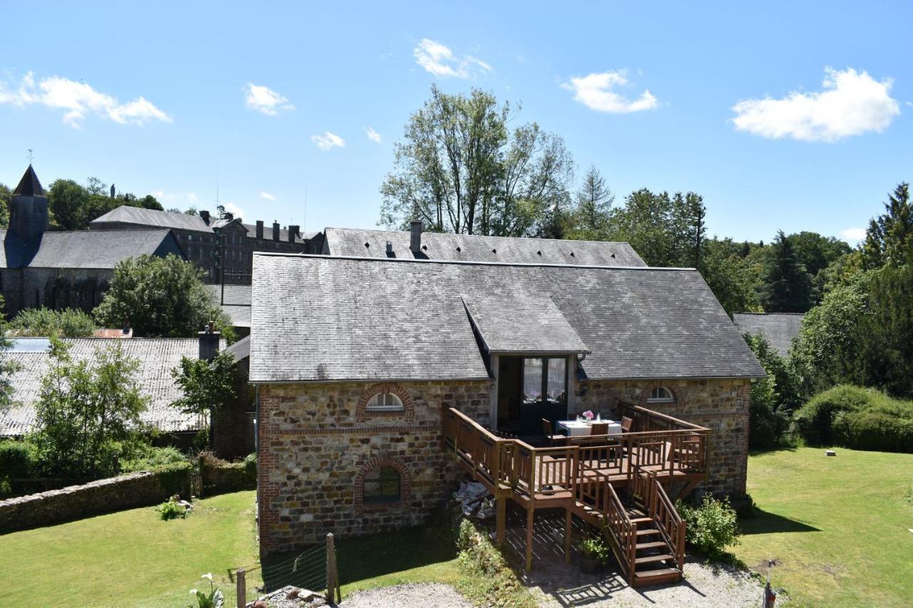 Gites In Le Neufbourg -Mortain Экстерьер фото