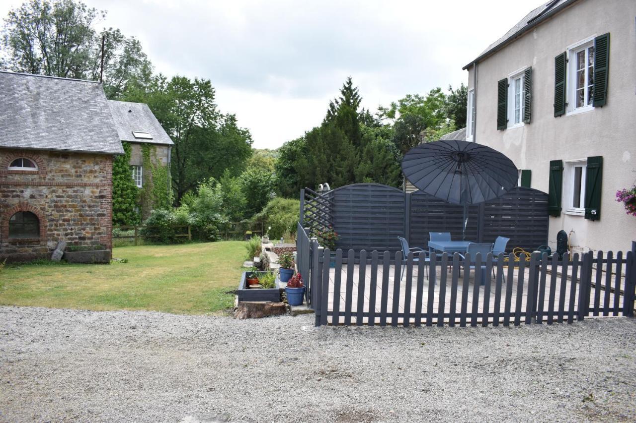 Gites In Le Neufbourg -Mortain Экстерьер фото
